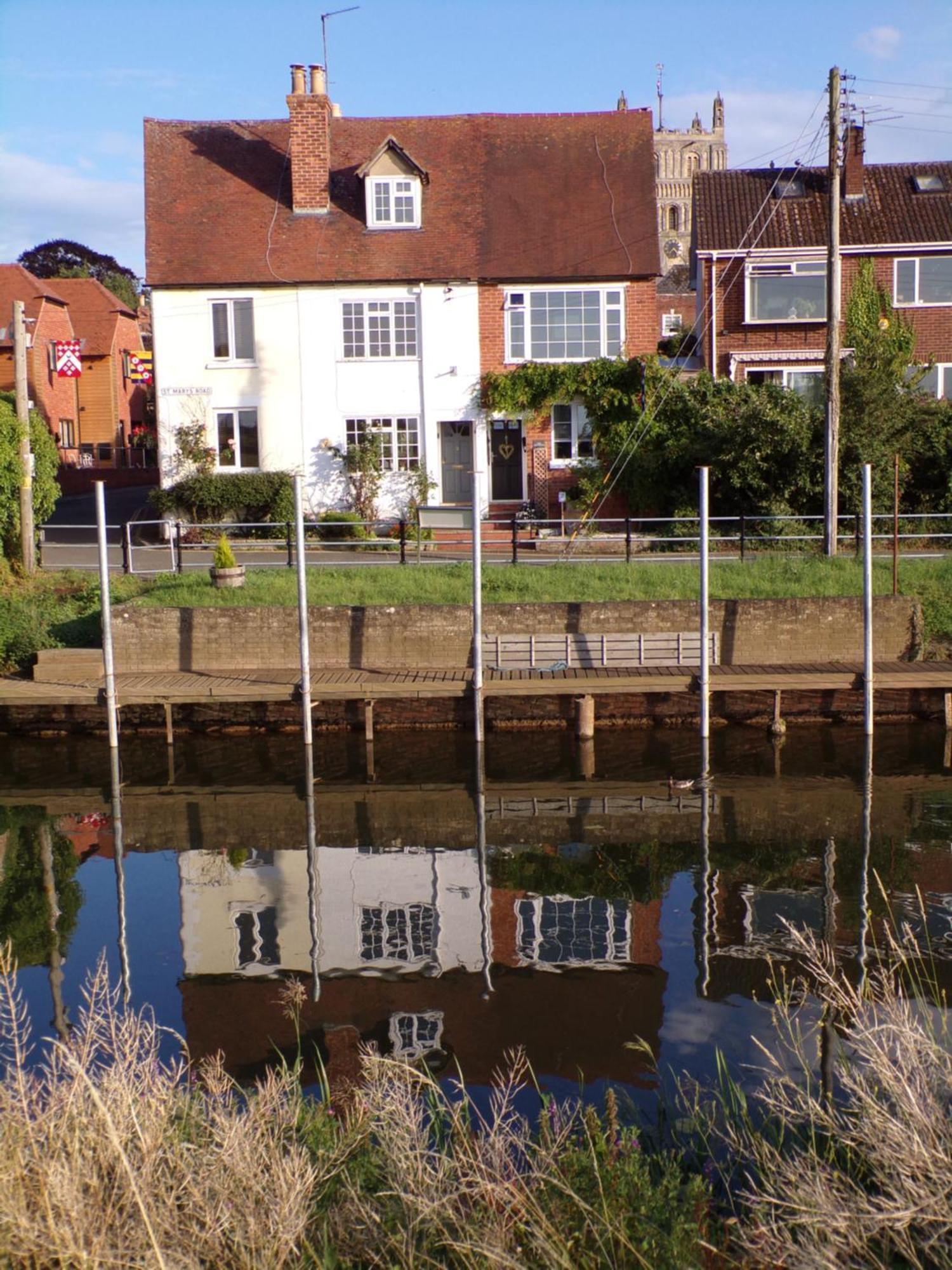 Riverside Cottage ทุกส์แบร์รี ภายนอก รูปภาพ