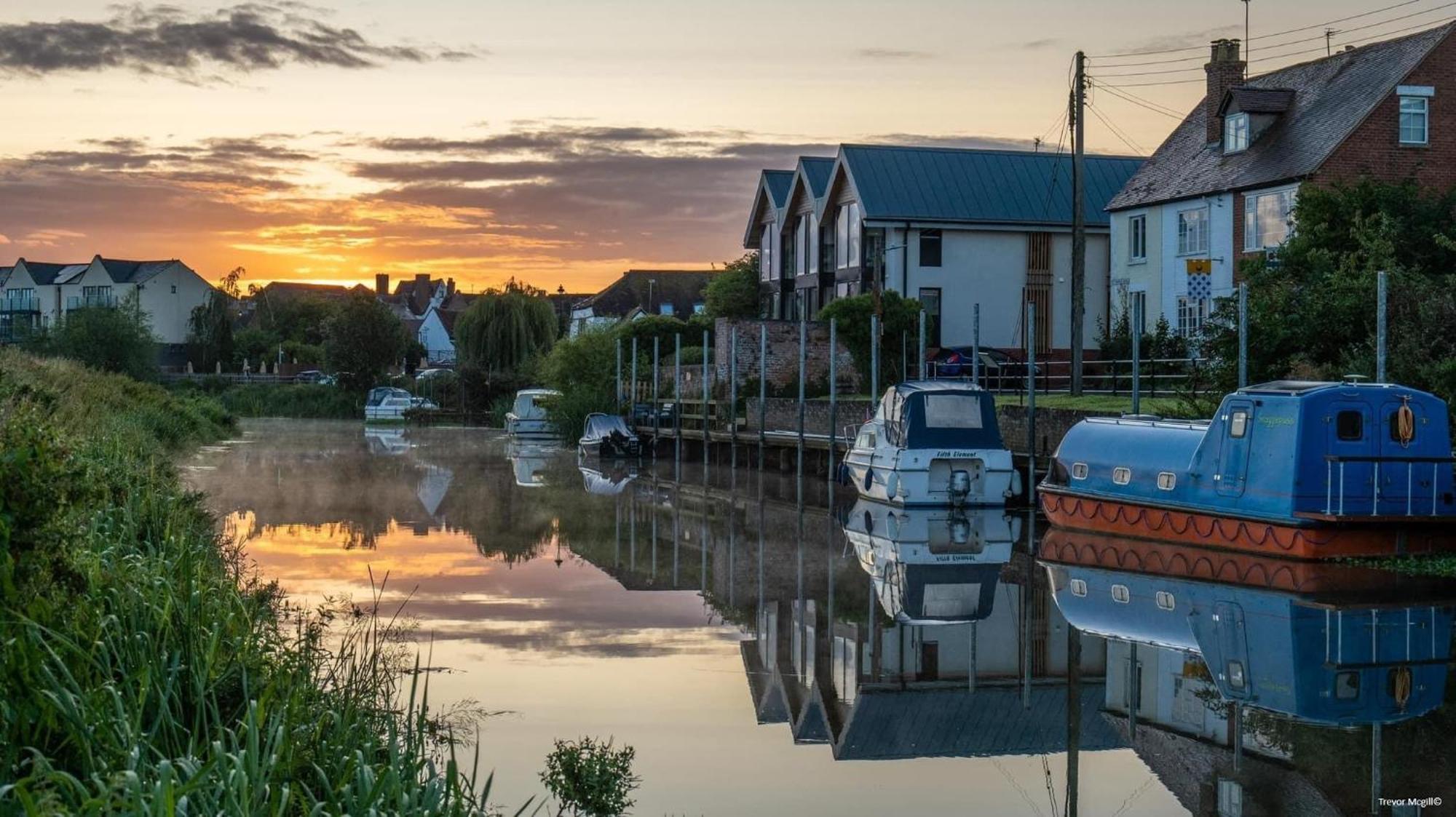 Riverside Cottage ทุกส์แบร์รี ภายนอก รูปภาพ